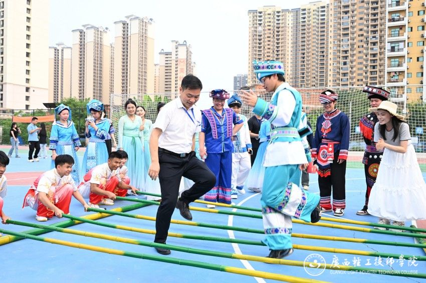 图2.jpg