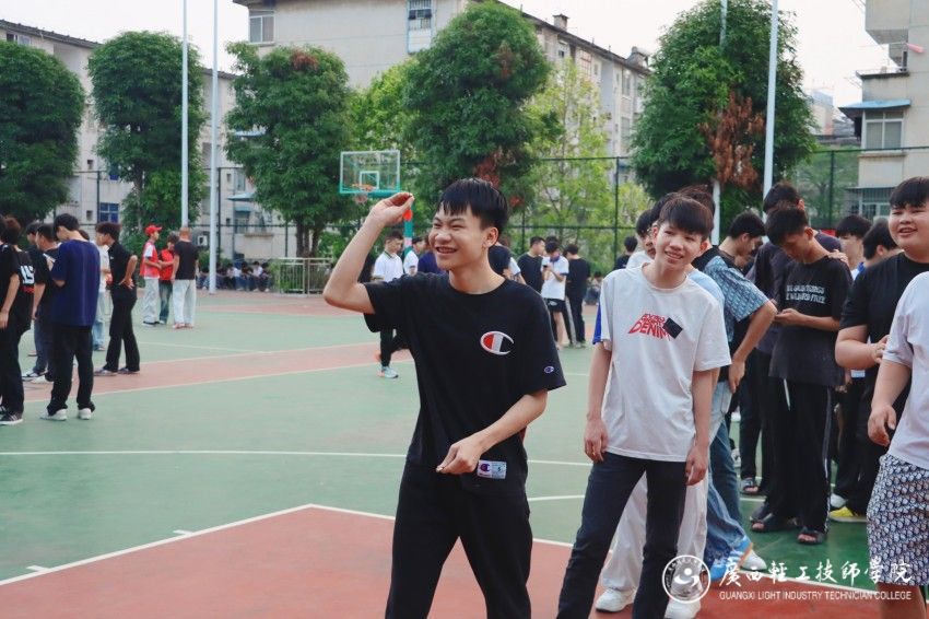 图3.jpg